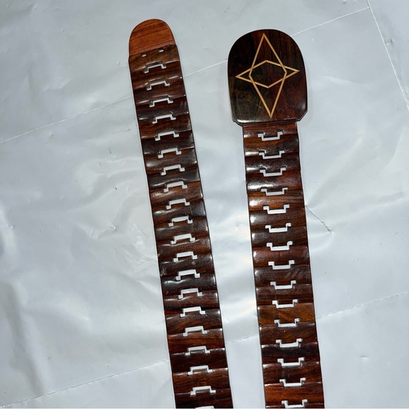 WOODEN brown hinged vintage 1970s Belt 38”long wooden Hook Buckle Glazed unisex - Picture 14 of 15